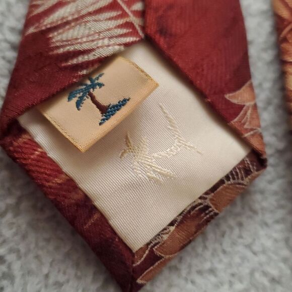 100% Silk Handmade Tie - Picture 4 of 7